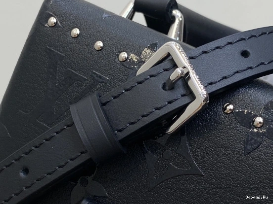 LOUIS Monogram Camera Box VUITTON Canvas 0409